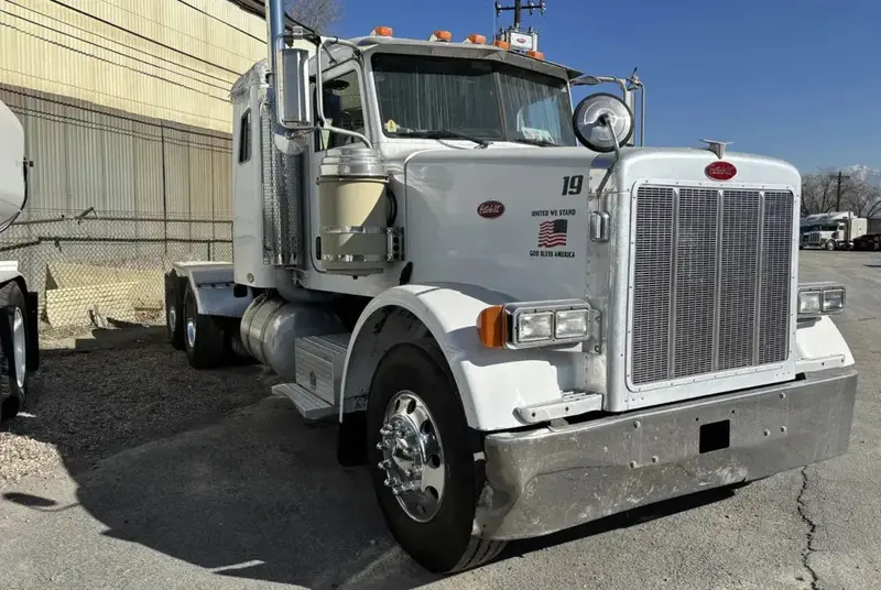 2005 Peterbilt 378 Sleeper Truck | Miles Since Overhaul 32,839 Miles | Engine Horsepower 475 Hp | Manual Transmission | Used 1