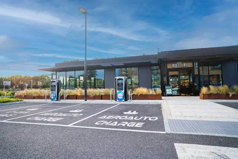 Aeroauto Etvol Uamv’S Flying Car Ev Charging Stations 1