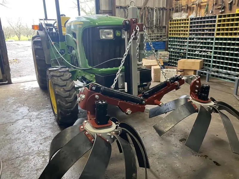 Agrishield Vineyard Berm Sweepers | Model 2100 Series – Front Mount Sweeper | Horsepower 40-80 Hp | For Tractors 1