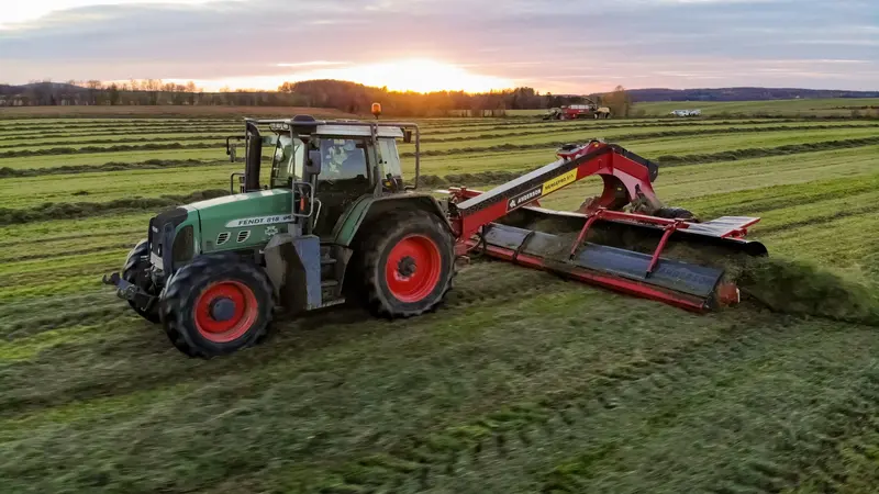 Anderson | Hay Merger | Mergepro915 | 30' Swath | Horsepower 100-180 Hp | For Tractor 1