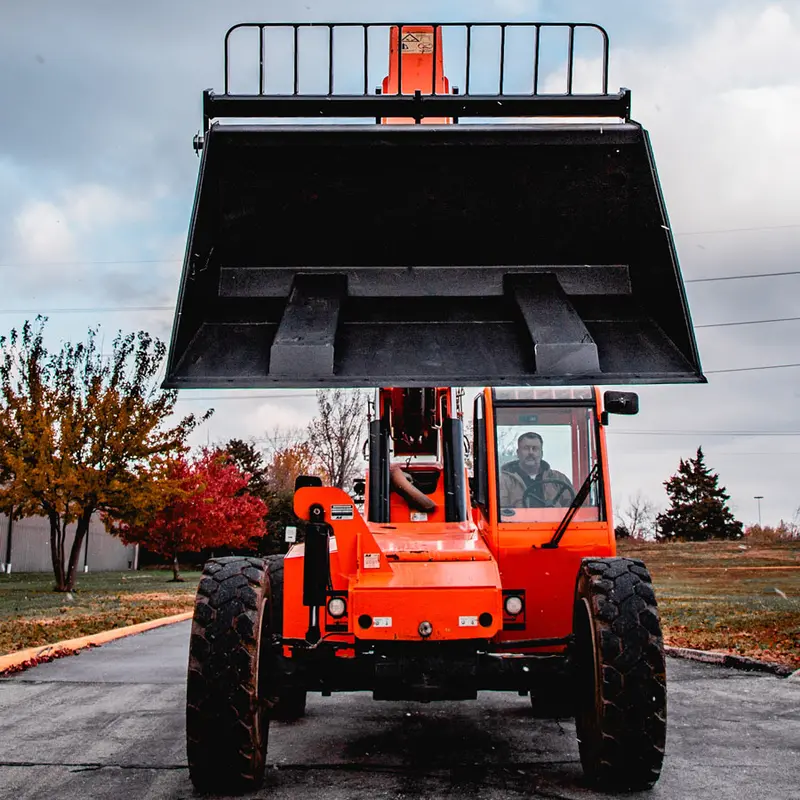 Arrow | Fork-Mounted Bucket | 96" Working Width | 2.5 Cubic Yard Capacity | Horsepower 100–130 Hp | For Telehandlers 1