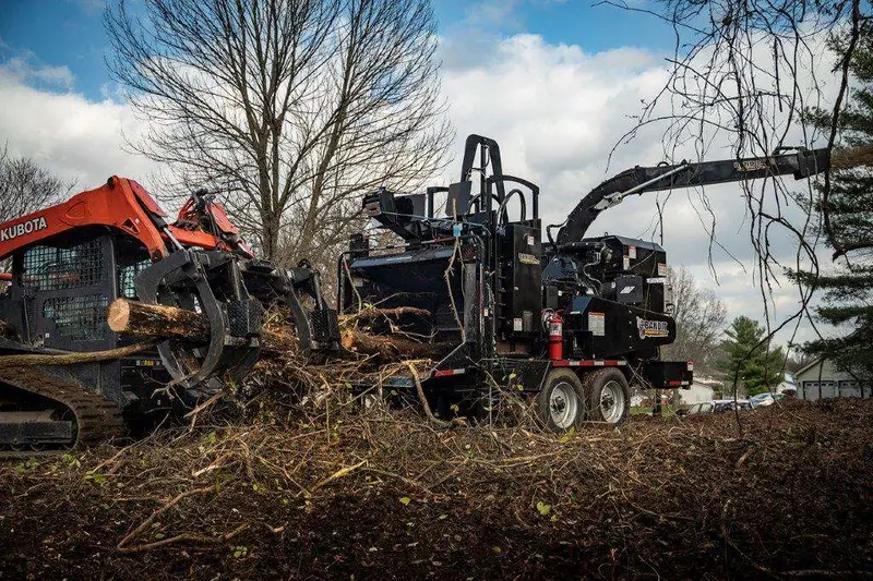 Bandit Drum Style Whole Tree Chipper | 2025 Model 2090- Towable | Width 102" Inches | Standard Hydraulic Swivel Discharge 1