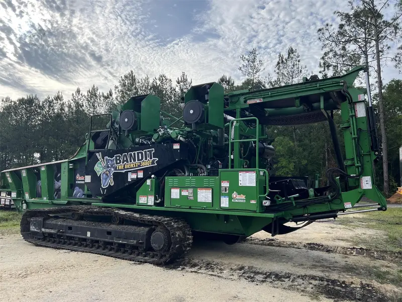 Bandit Horizontal Grinder Beast Recycler | 875 Hp | 2020 Model 3680T | Used 2