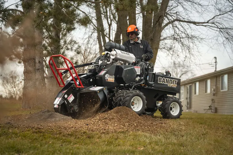 Bandit Stump Grinder | 2025 Model Sg-40W | Width 33" Inches | Engine Horsepower 38 Hp | Four-Wheel Drive System 1