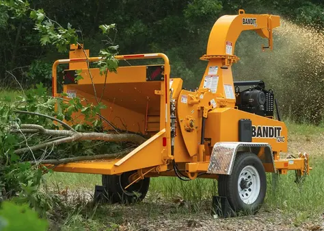 Bandit Towable Drum Style Hand-Fed Chipper | 2025 Model Intimidator 12-Xc | Width 79" Inches | Engine Horsepower 74 Hp 1