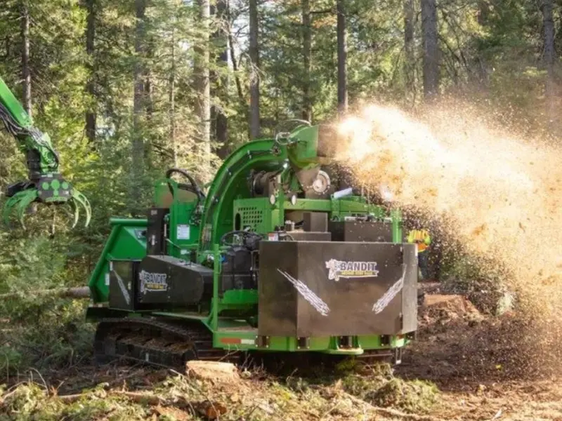 Bandit Whole Tree Chipper | 2024 Model 2290 | Self-Propelled Wood Chipper 2