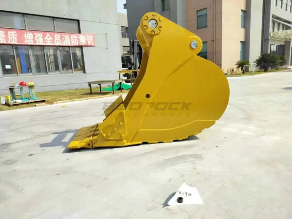 Bedrock Attachments General Purpose Bucket & Adjuster Gp | Width 36-Inch | Capacity 1.35 Cu M | Machine Size 45-55 Tons | For Excavators Cat 349 1