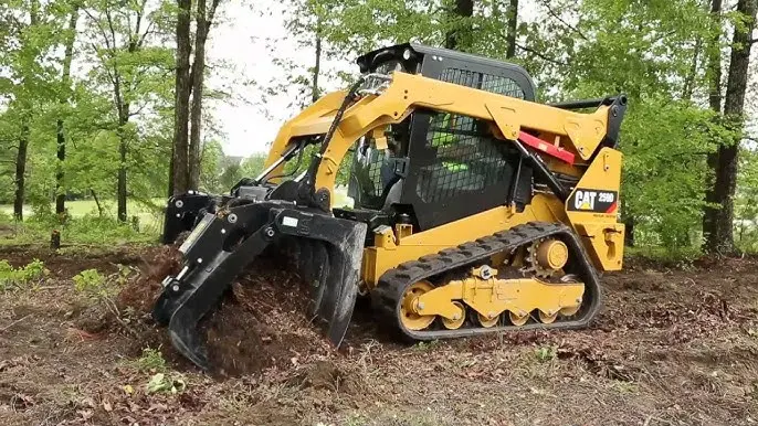 Bedrock Attachments Grapple Rake | Width 84" | Model Skgrr-84 | Hydraulic Flow Range: 15-25 Gpm | For Skid Steer 1