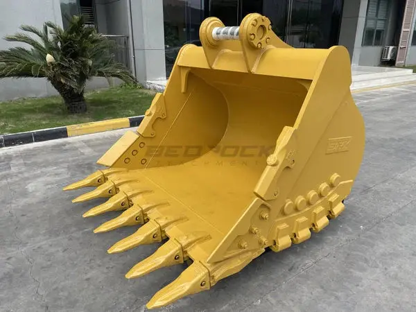 Bedrock Attachments Heavy-Duty Bucket & Adjuster Gp | Model Eb324cbhd-65-1.92 | Width 65-Inch | Capacity 1.92 Cu M | Machine Size 24-30 Tons | For Excavators Cat 324 2