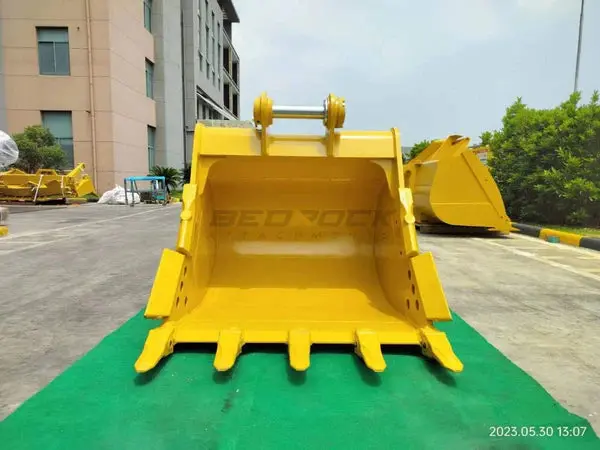 Bedrock Attachments Heavy-Duty Bucket & Adjuster Gp | Width 54" | Capacity 1.2 Cu M | Machine Size 18-24 Tons | For Excavators Cat 320 1