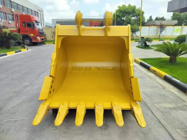 Bedrock Attachments Heavy-Duty Bucket & Adjuster Gp | Width 60-Inch | Capacity 1.87 Cu M | Machine Size 30-40 Tons | For Excavators Cat 336 1
