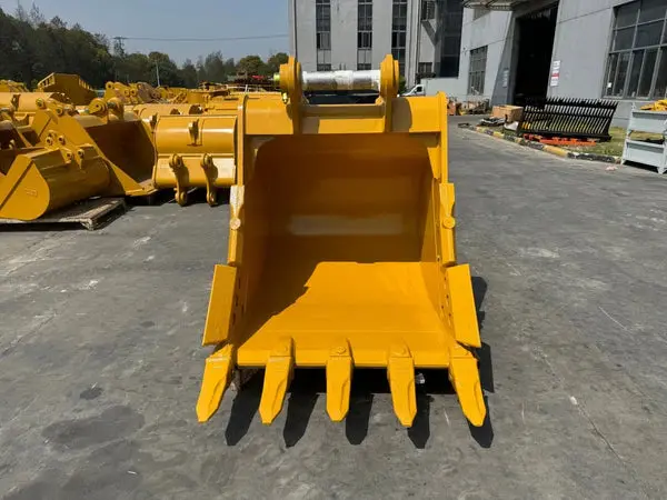 Bedrock Attachments Heavy-Duty Bucket | Model Ebjd230-9048Hd | Width 48" | Capacity 1.58 Cu M | Machine Size 20-30 Tons | For Excavators John Deere 230-300 / Hitachi 230-290 1