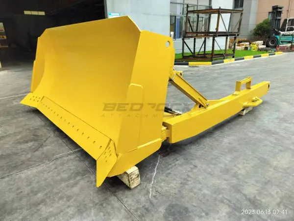 Bedrock Attachments Heavy-Duty Su Blade | Model Bbd6tsu | Weight: 2670 Kg | For Bulldozer 1