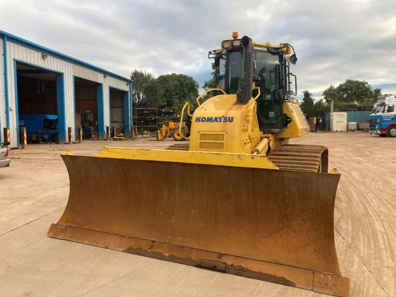 Bedrock Attachments Heavy-Duty U Blade | Model Bbd8u | Width: 177.2" | Weight: 4,850Kg | For Bulldozer 1