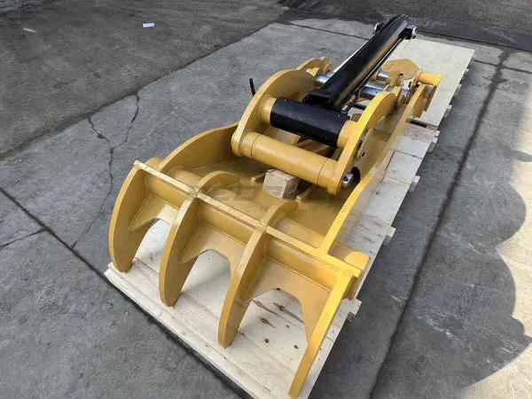 Bedrock Attachments Pin Grabber Thumb | Model Et110-Pg4t60 | Width 43.3" | Machine Size 45-50 Ton | For Excavators 1