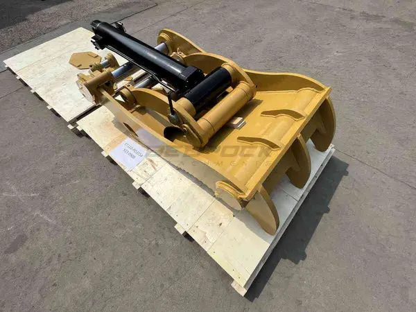Bedrock Attachments Pin-On Thumb | Model Et110-Po3t54 | Width 43.3" | Pin Size 110Mm | 3 Teeth | Machine Size 45-50 Ton | For Excavators 1