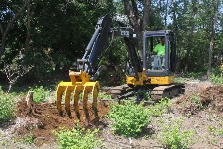 Bedrock Attachments Rake | Model Ek-313 | Width 65" | Pin Size 65Mm | Weight 830Kg | For Excavator 1