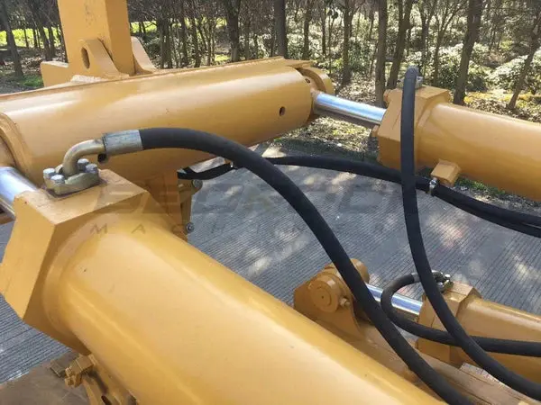 Bedrock Attachments Right Tilt Cylinder | Model 1650102B | Weight 153Kg | For Bulldozer 1