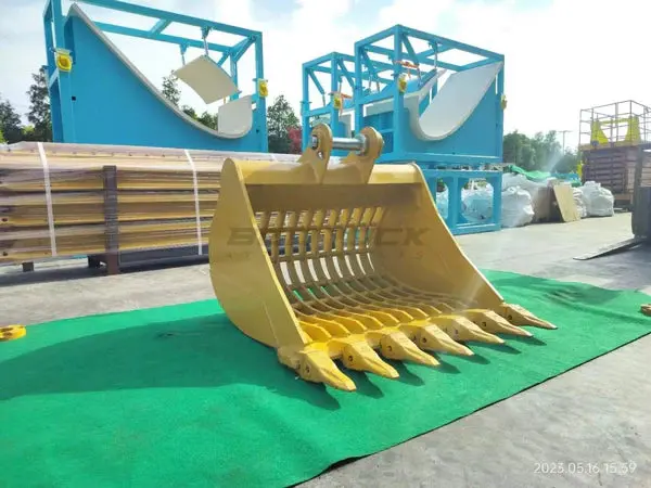 Bedrock Attachments Skeleton Bucket | Width 47" | Capacity 0.58 Cu M | Machine Size 10-14 Tons | For Excavators Cat 312 1