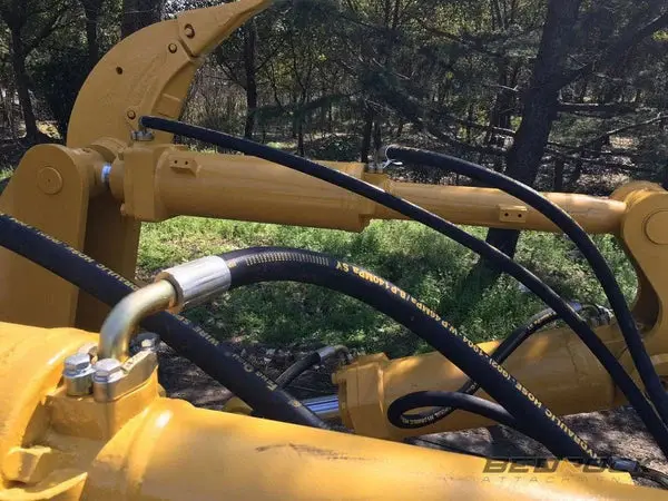 Bedrock Attachments Tilt Cylinder | Model 1325149B | Weight 168Kg | For Bulldozer 1