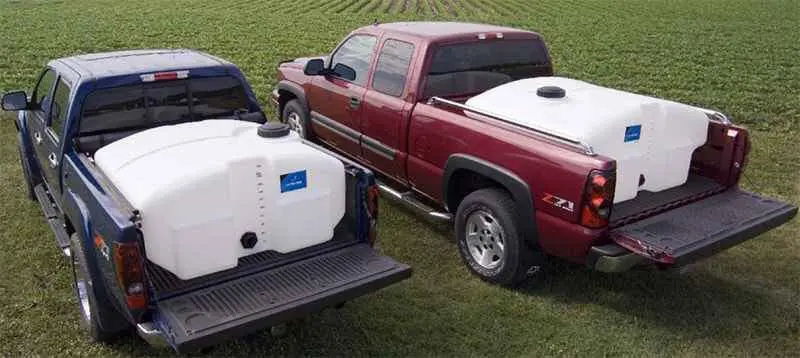 Bestway Ag 205 Gallon Pickup Truck Bed Tank - Robust Polyethylene Storage Solution 1