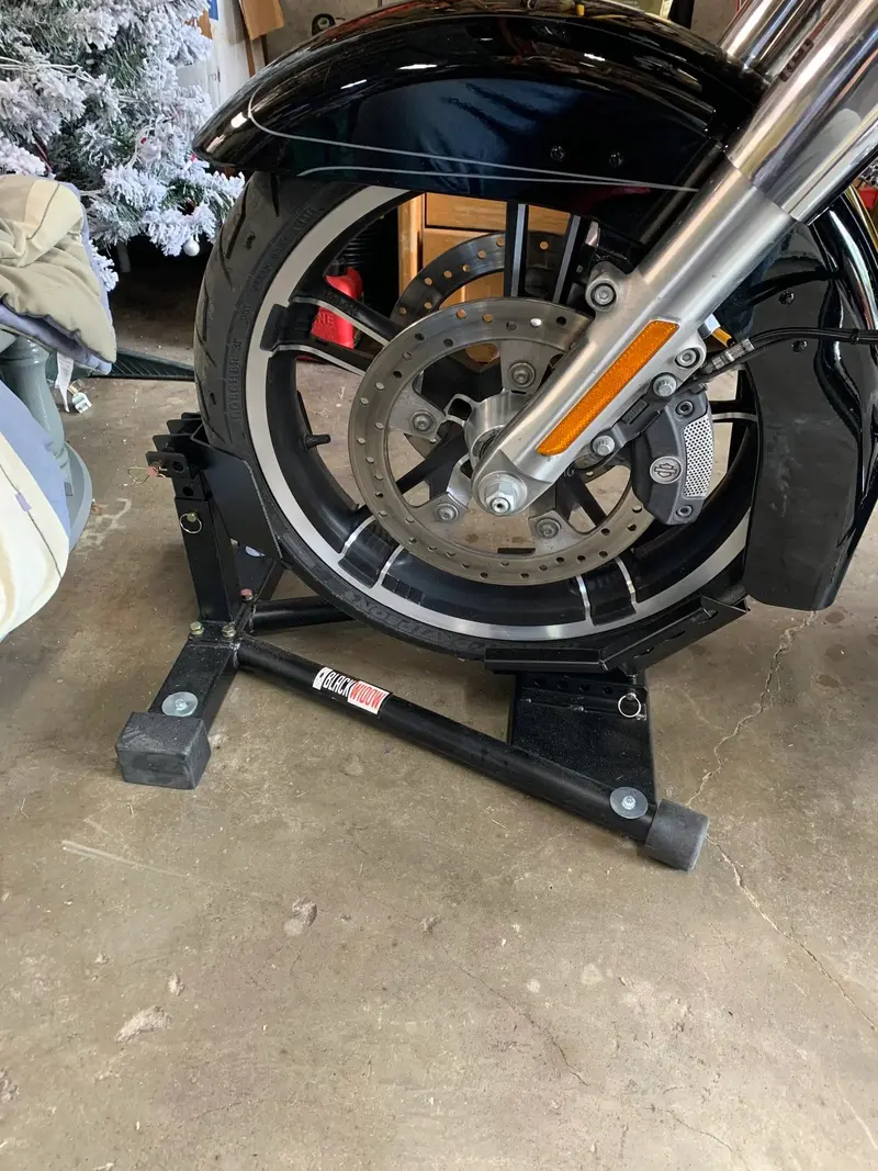 Black Widow Deluxe Adjustable Motorcycle Wheel Chock | Model Bw-Ch-Dx2-V2 | Size 20" Wide | For Garage, Trailer & Pickup Beds 1
