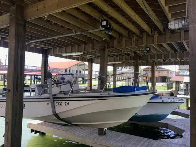Boat Lift Distributors | 12,000 Lb Salt Water Sling Lift | 1.5 Hp Motor | 150 Ft Stainless Steel Cable | For Saltwater Boats 2