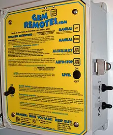 Boat Lift Distributors | Gem 2 For 1 Remote | Dual Toggle Control | Range 300 Ft | Weight 10 Lbs | For Dual Boat Lifts 1
