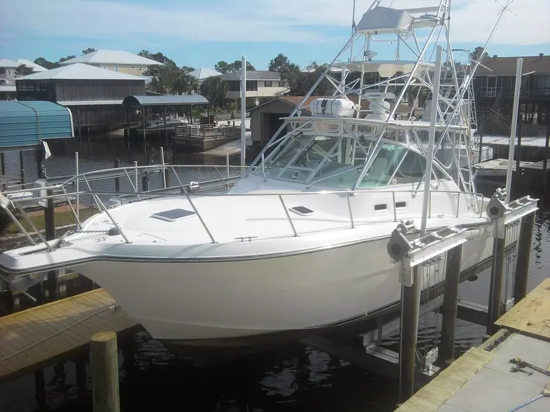Boat Lift Distributors | Storm Surge | Ss 30K–240K Aluminum 8 Post Boat Lift | Lift Widths Up To 16’ | Dual 1 Hp Tenv Motors | Capacity 30,000 To 240,000 Lbs | For Lakefront & Marina Boats 1