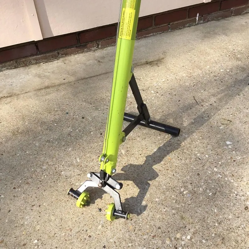 Brush Grubber Single‑Person Ironclad Manual Handled | Capacity 2" Diameter | 360° Rotating Pads 1