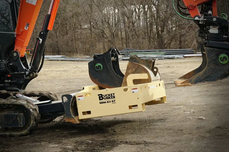 Bucket Bunker Mini-Ex 6T & Mini-Ex 2T | Width 29" & 45" | Max Bucket Size 36" | 1.5-6 Tons | For Excavators 1