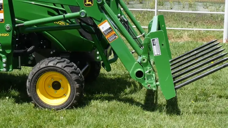 Cid X-Treme Duty Manure Forks | Width 72" To 84" | 15–20 Gpm | For Skid Steers 1