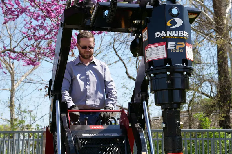 Danuser | Extreme Duty Auger Drive | Model Ep 1020 | 180406-Series | 2" Hex Shaft | 30" Max Auger | 10–20 Gpm Hydraulic Flow | Machine Size 3–10 Ton | For Excavator 1