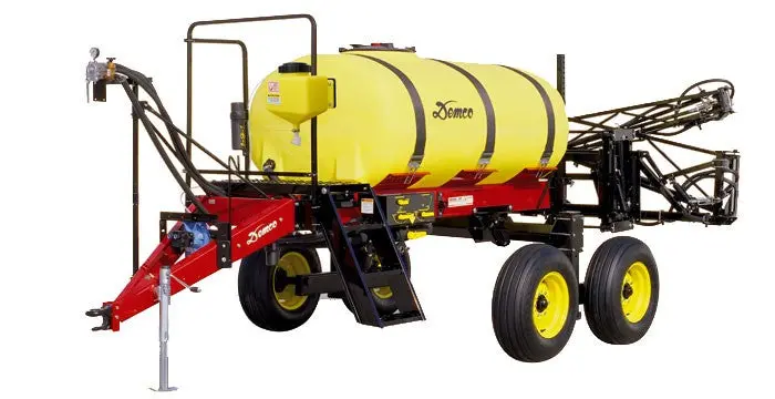Demco | Tandem Axle Sprayer | Model 500 Gallon | Dfb Manual Fold Boom 45' To 60' | Manual Or Raven® Control | Horsepower 60 To 100 Hp | For Tractors 1