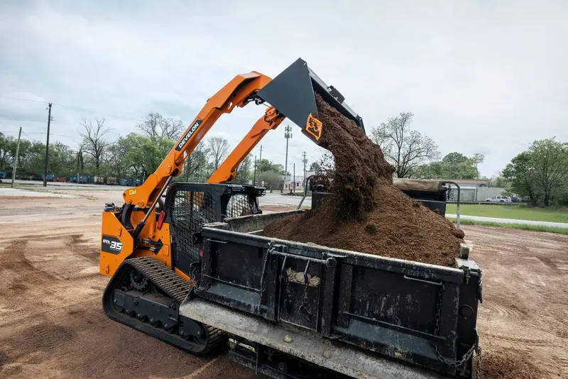 Develon | Compact Track Loader | Dtl35 | 6' 5" Overall Width | 22–40 Gpm 2