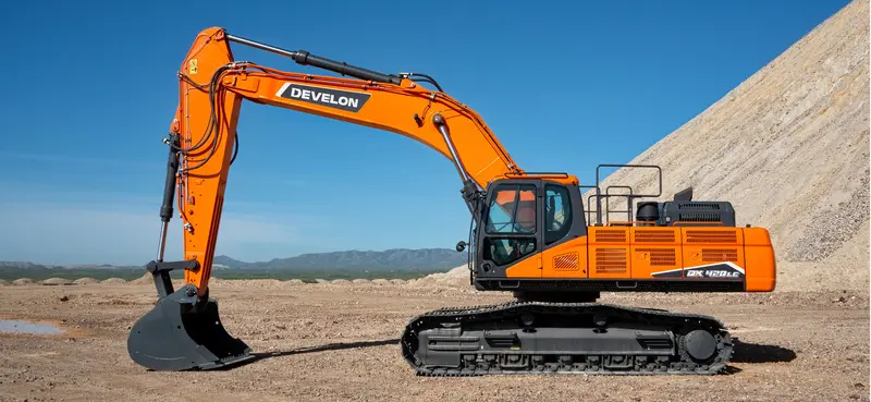 Develon | Crawler Excavator | Model Dx420lc-7 | Dig Depth 25' | 344.6 Hp | 47.3 Tons | For Heavy-Duty Excavation And Construction 1