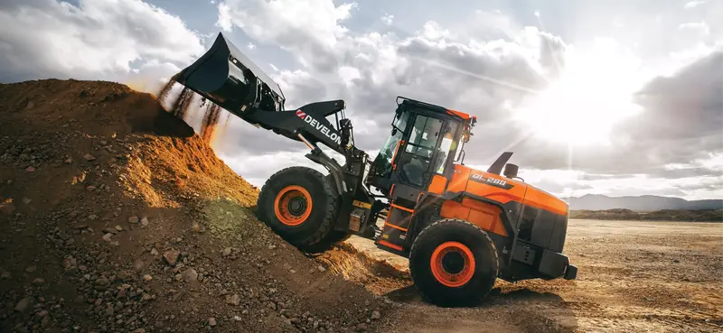 Develon | Wheel Loader | Dl280-7 | Width 8' 11.9" | Horsepower 189.1 Hp | For Heavy-Duty Construction, Recycling, & Material Handling 1