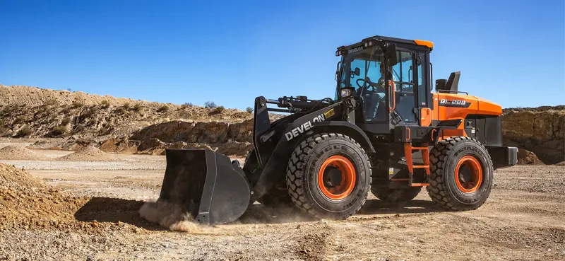 Develon | Wheel Loader | Model Dl200-7 | Width 8' 4.4" | Horsepower 142.1 Hp | For Construction, Agriculture, & Snow Removal 1