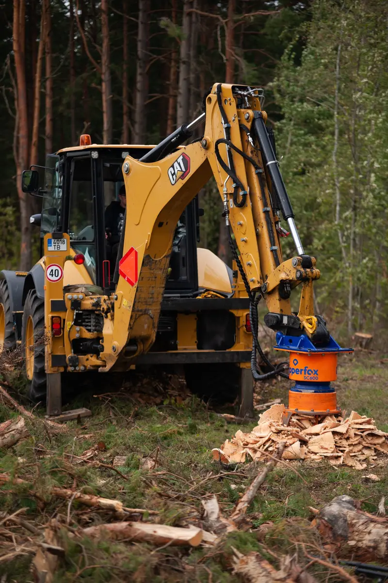 Dipperfox Stump Crushers | Stump Grinder Planner | Model Sc-400 | Cutting Diameter 16" | Machine Size 1.5-5 Tons | For Mini Excavators 1
