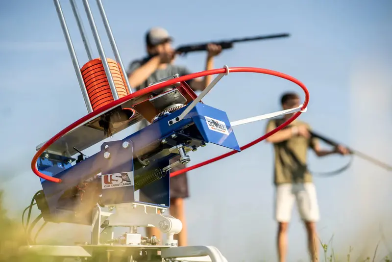 Do All Traps Usa Clay Trap W/ Wireless Remote & Wobbler Kit | Wireless Remote Range 300' | Throw Distance 55+ Yards 1