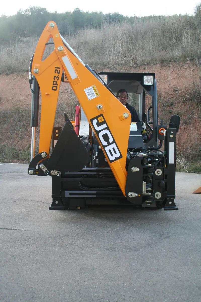 Ei Attachments Backhoe | Model Op04cuio | Includes 16" Bucket And Mount | 11' 5" Digging Depth | Hydraulic Flow 18‑25 Gpm | For Skid Steer 1