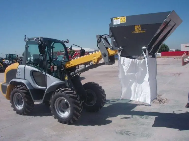 Ei Attachments Refilling Bag Bucket 1.3 Yards For Telehandler 1