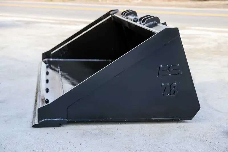 Express Steel 6.5' Heavy Duty Smooth Bucket | Width 78" | 25 Gpm | For Skid Steers 1