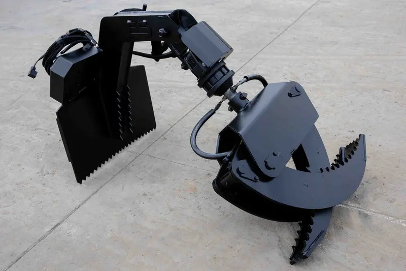 Express Steel Toro Dingo Log Grapple - Hydraulic Rotation | Jaw Opening 66" | 11-15 Gpm | For Mini Skid Steers 1