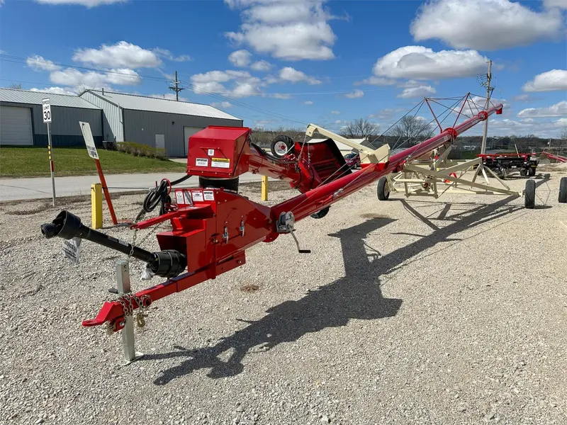 Farm King Back-Saver Grain Auger | Model 1080 | Size 10" X 80' | Weight 3,622 Lbs | Pto Horsepower 65 Hp | For Tractors 1