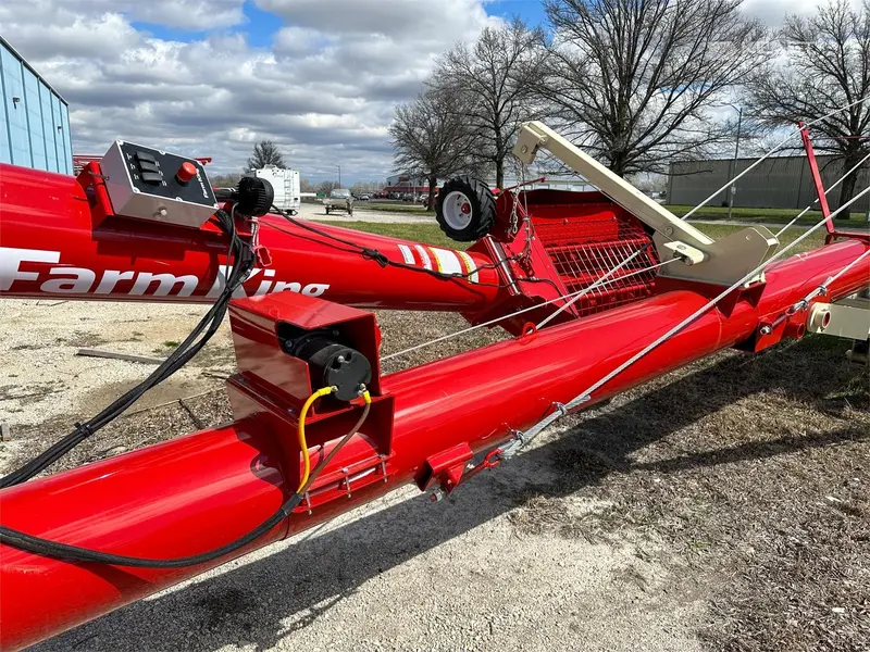 Farm King Back-Saver Grain Auger | Model 1395 | Size 13" X 95' | Pto Horsepower 100 Hp | For Tractors 1