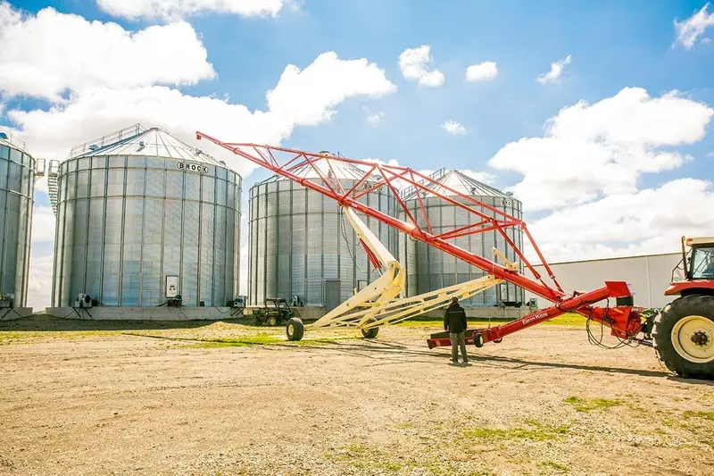 Farm King Back-Saver Grain Auger | Model 16124 | Size 16" X 124' | Multi-Flighting Hopper | 175 Hp | For Tractors 1