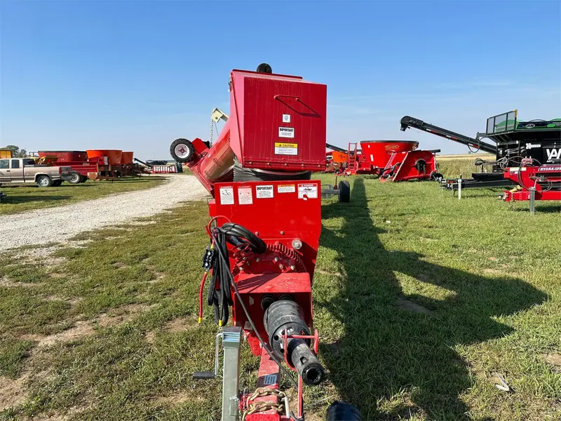 Farm King Back-Saver Grain Auger | Model 1684 | Size 16" X 84" | Pto Horsepower 150 Hp | For Tractors 1