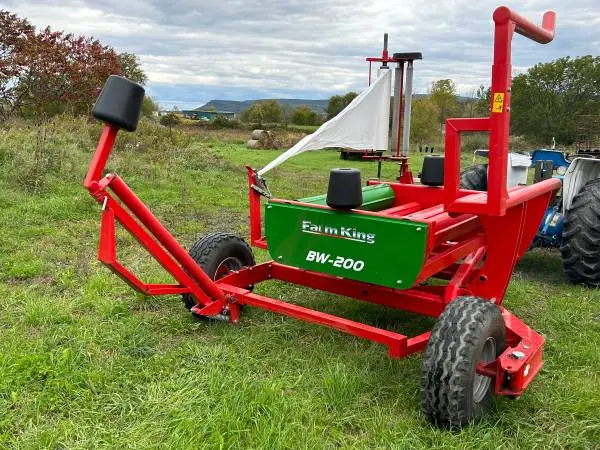Farm King Bale Wrapper | Model Bw-200 | Width 96" Inches | Horsepower 70 To 80 Hp | For Tractors 1