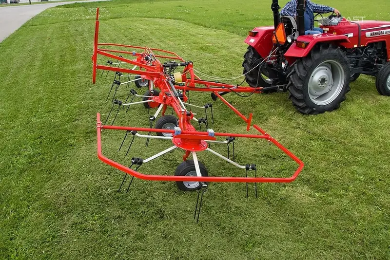 Farm King Tedder | Rt-19 Model | Working Width 19' | Horsepower 20 Hp | For Tractors 1